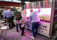 Koen Vangorp is still busy showing the Coolgrow solution.