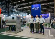 At MJ-Tech, Jurnjan van den Bremer, Peter van den Bemd, and Stijn Leijdekkers were present.