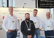 Cees den Haan (Hortispeed), Jamie Werkman (Agrozone Canada), Art Lobs and Werner van Mullekom (Agrozone Nederland). Nice to hear: both in the Netherlands and in Canada, Agrozone is currently expanding their facilities through new construction.