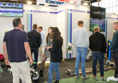 The busy booth of Degramec